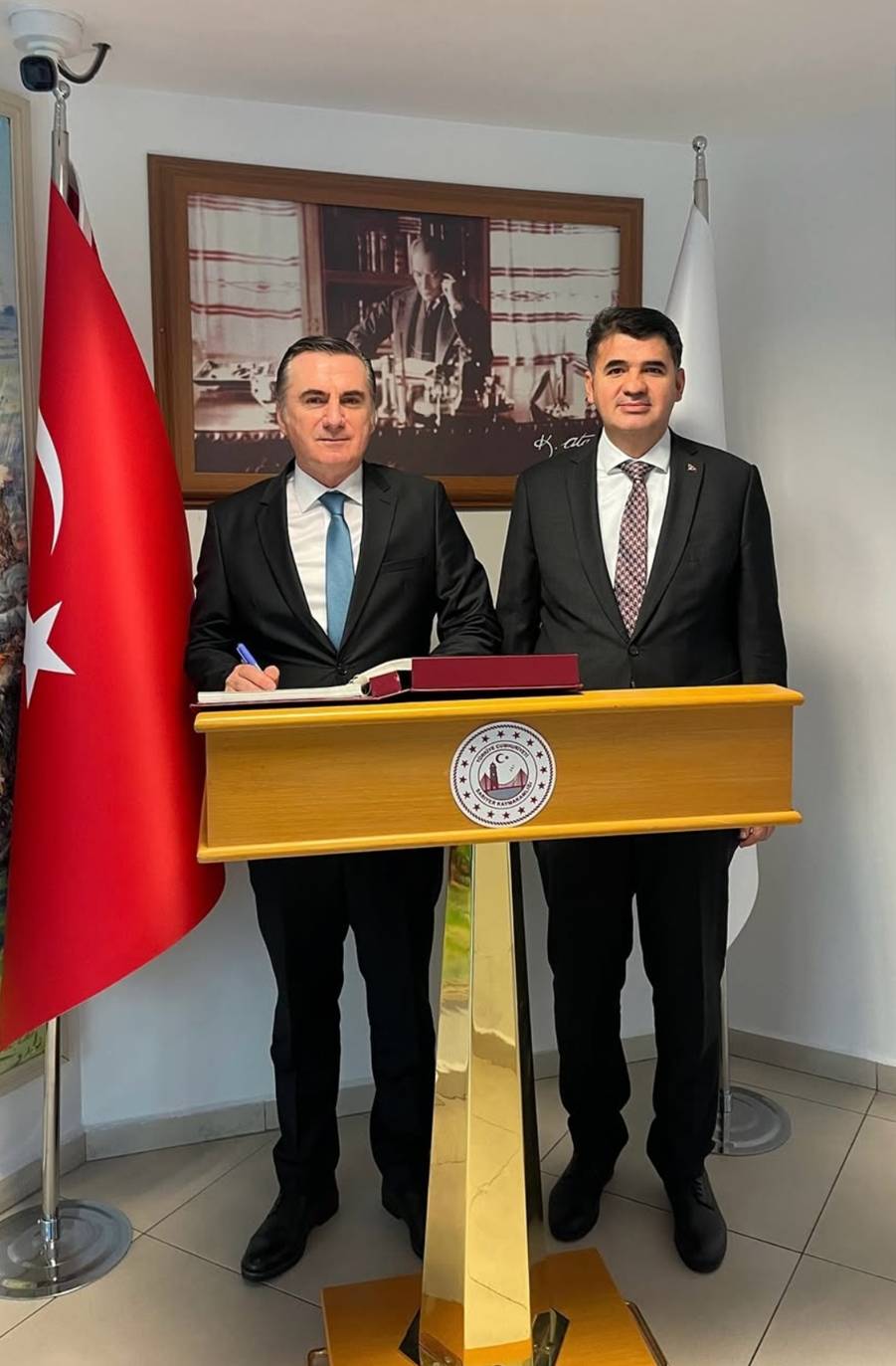 İMZA KÜRSÜSÜ VE ŞEREF DEFTERİ SARIYER KAYMAKAMLIĞI