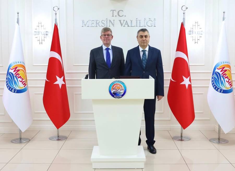 Mersin Valiliği Şeref Defteri İmza